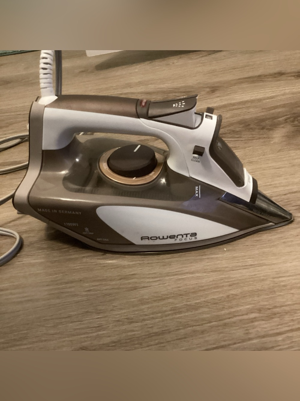 Rowenta Focus DW5080 1700W MicroSteam 400 Electric Iron Germany Used Tested